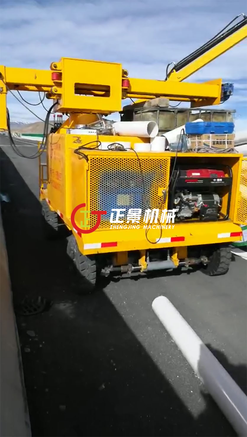 橋梁排水管安裝設備